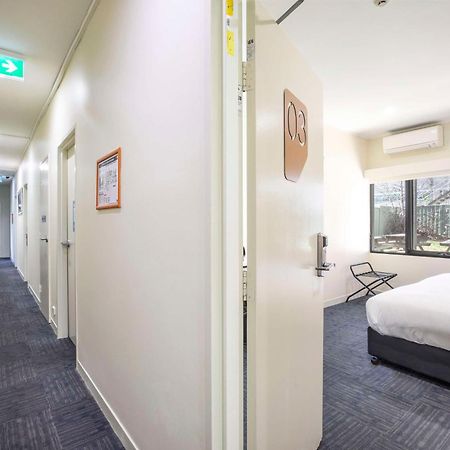 Nightcap At High Flyer Hotel Bankstown Esterno foto