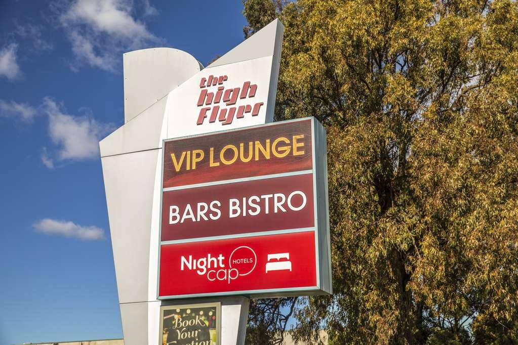 Nightcap At High Flyer Hotel Bankstown Esterno foto