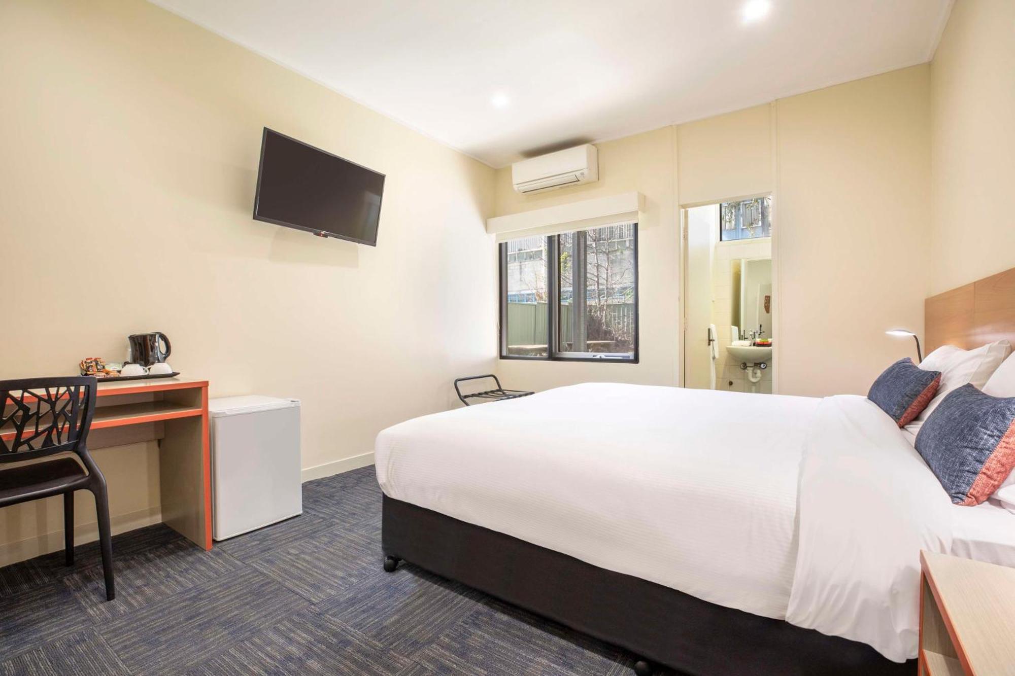 Nightcap At High Flyer Hotel Bankstown Esterno foto